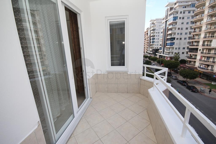 100 متر عن شاطئ البحر - شقة غرفتين وصالة مفروشة - مهموتلار / الانيا 