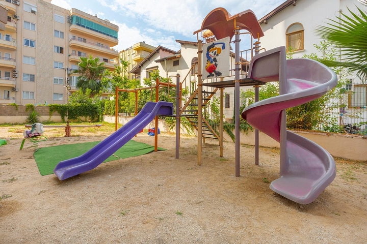 100 متر عن شاطئ البحر - شقة غرفتين وصالة مفروشة - مهموتلار / الانيا 