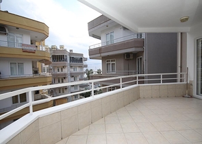 100 متر عن شاطئ البحر - شقة غرفتين وصالة مفروشة - مهموتلار / الانيا 