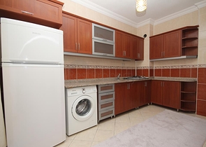 100 متر عن شاطئ البحر - شقة غرفتين وصالة مفروشة - مهموتلار / الانيا 