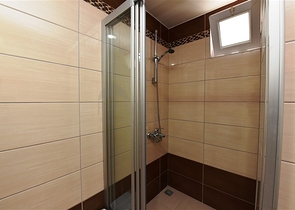 ضمن مجمع  نجوم - شقة 2 غرفة وصالة - مؤثثة - في افسلار / الانيا 