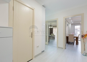 مساحة واسعة -طابق مرتفع - شقة غرفتين وصالة مفروشة -ضمن مجمع في مهموتلار / الانيا 