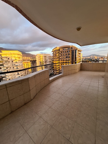 طابق مرتفع - شقة 2 غرفة وصالة -مساحة 125 م - في مهموتلار / الانيا