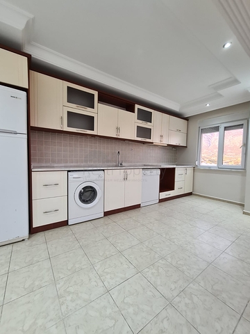 طابق مرتفع - شقة 2 غرفة وصالة -مساحة 125 م - في مهموتلار / الانيا