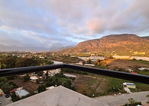 طابق مرتفع - شقة 2 غرفة وصالة -مساحة 125 م - في مهموتلار / الانيا