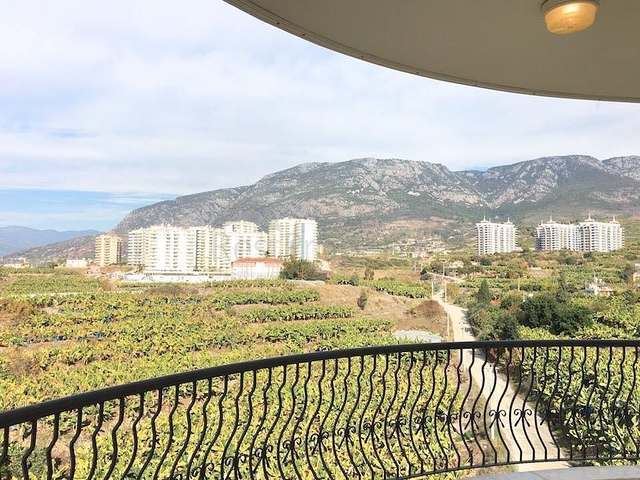 اطلالة جبلية خضراء - شقة 2 غرفة وصالة - بسعر مناسب - في مهموتلار / الانيا