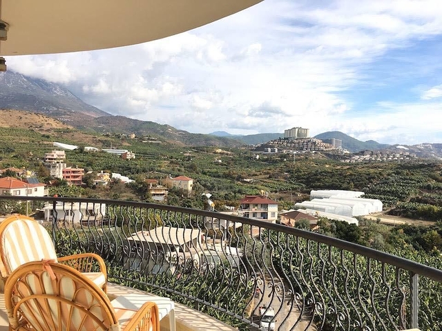 اطلالة جبلية خضراء - شقة 2 غرفة وصالة - بسعر مناسب - في مهموتلار / الانيا