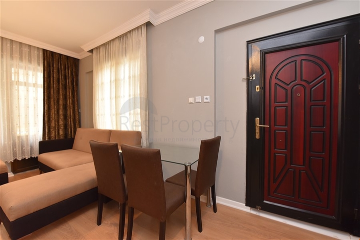 50 متر من البحر - شقة غرفة وصالة - في منطقة توسمور المركزية / الانيا 