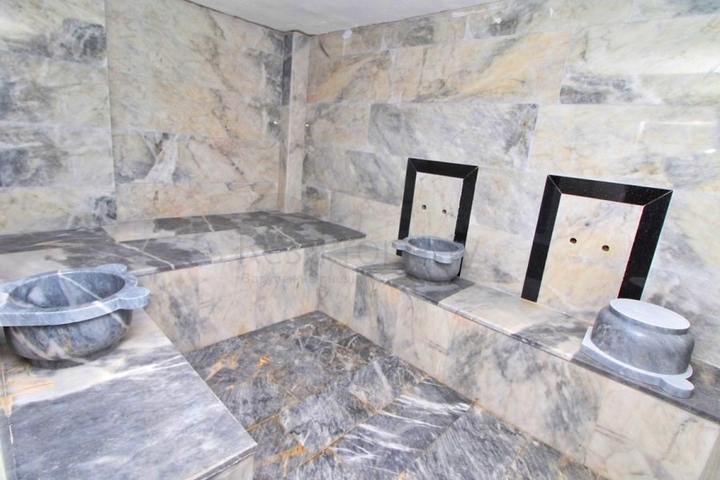 اطلالة بحر - طابق مرتفع - شقة غرفة وصالة - في مهموتلار / الانيا 