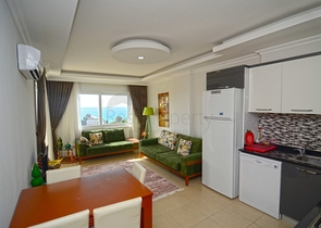 اطلالة بحر - طابق مرتفع - شقة غرفة وصالة - في مهموتلار / الانيا 