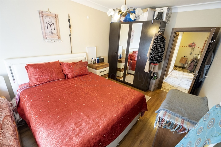 شقه 2 + 1 مفروشه في ليمان كونيالتي 600 م علي البحر