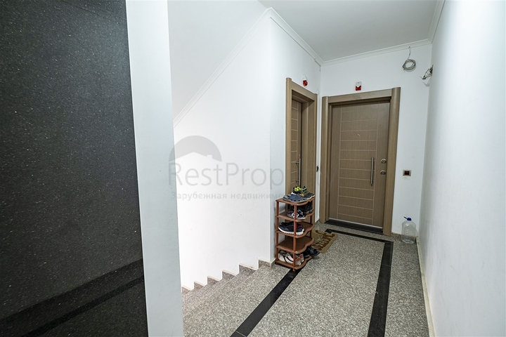 شقه 2 + 1 مفروشه في ليمان كونيالتي 600 م علي البحر