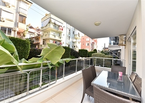 في مركز المدينة - شقة مؤثثة -غرفة وصالة - الانيا 