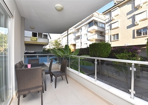 في مركز المدينة - شقة مؤثثة -غرفة وصالة - الانيا 