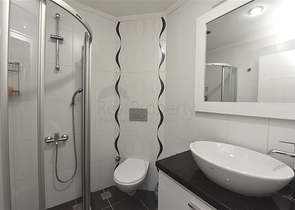 في مركز المدينة - شقة مؤثثة -غرفة وصالة - الانيا 