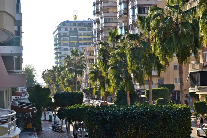 شقة غرفتين وصالة -مفروشة -قريبة من البحر والخدمات -في مهموتلار / الانيا 