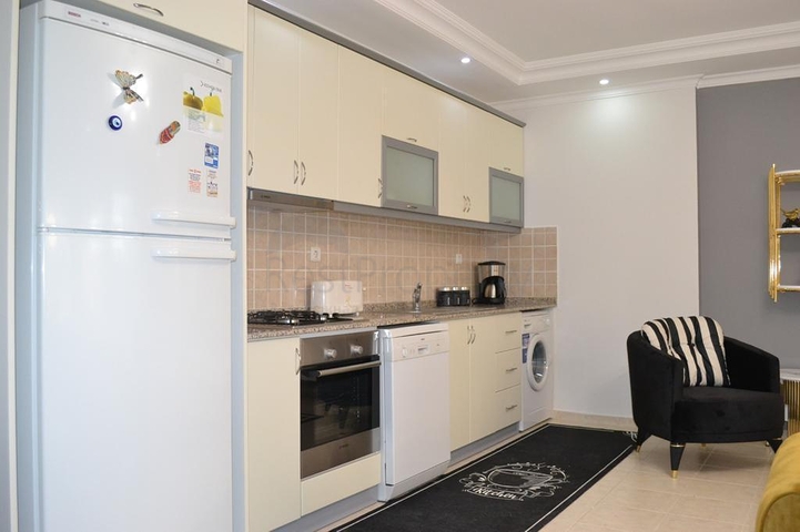 شقة غرفتين وصالة -مفروشة -قريبة من البحر والخدمات -في مهموتلار / الانيا 