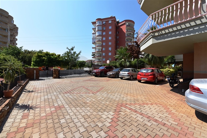 شقة 2 غرفتين وصالة - مفروشة -ضمن مجمع سكني - في منطقة توسمور المركزية / الانيا 