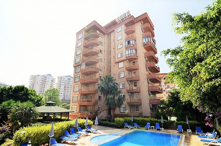 شقة 2 غرفتين وصالة - مفروشة -ضمن مجمع سكني - في منطقة توسمور المركزية / الانيا 