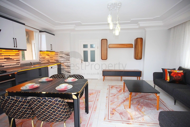 شقة 2 غرفتين وصالة - مفروشة -ضمن مجمع سكني - في منطقة توسمور المركزية / الانيا 