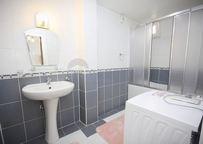 شقة 2 غرفتين وصالة - مفروشة -ضمن مجمع سكني - في منطقة توسمور المركزية / الانيا 