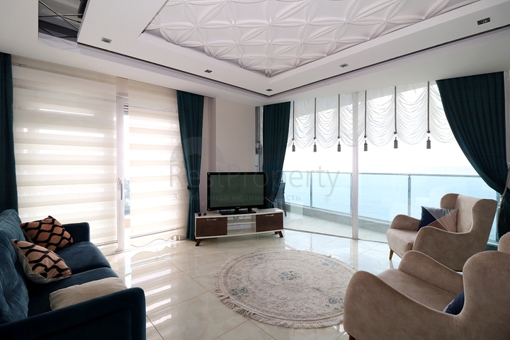 اطلالة بحر مباشرة - شقة طابق مرتفع - ضمن مجمع فاخر - في مهموتلار / الانيا 