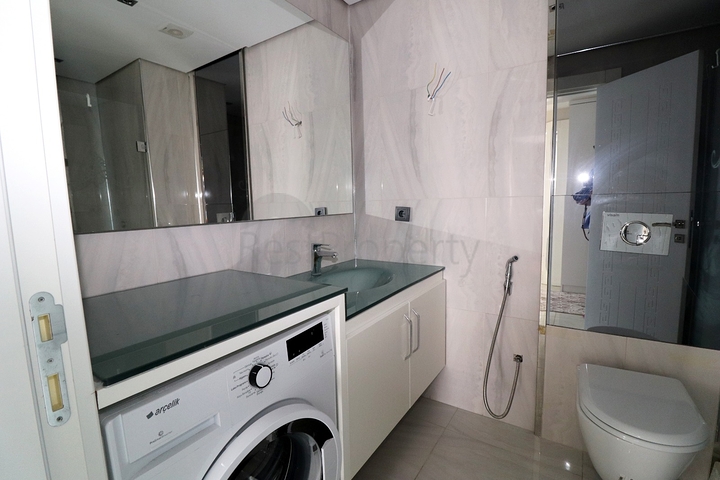 اطلالة بحر مباشرة - شقة طابق مرتفع - ضمن مجمع فاخر - في مهموتلار / الانيا 