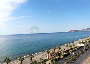 اطلالة بحر مباشرة - شقة طابق مرتفع - ضمن مجمع فاخر - في مهموتلار / الانيا 