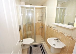 شقة عائلية واسعة -ضمن مجمع سكني متكامل - في منطقة جيكجلي / الانيا 