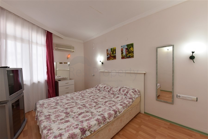 موقع مناسب للاستثمار - شقة غرفة وصالة -في منطقة اوبا / الانيا 