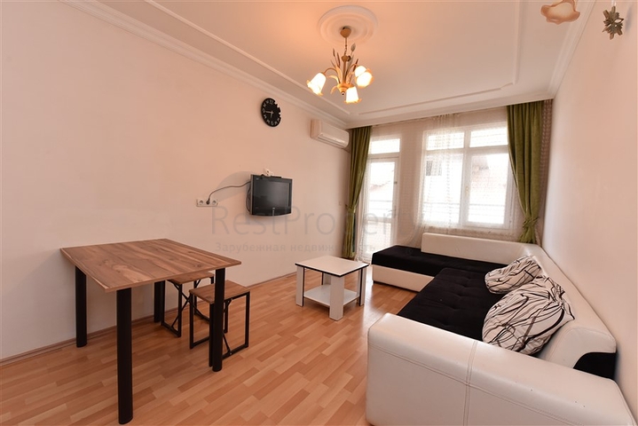 موقع مناسب للاستثمار - شقة غرفة وصالة -في منطقة اوبا / الانيا 