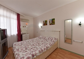 موقع مناسب للاستثمار - شقة غرفة وصالة -في منطقة اوبا / الانيا 