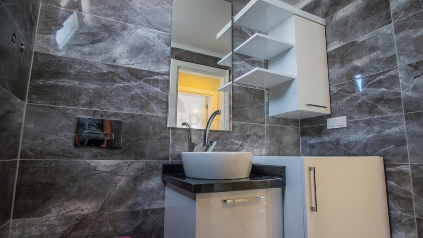 طابق مرتفع - شقة 1+1 - مفروشة - قريبة من البحر - في مهموتلار / الانيا 