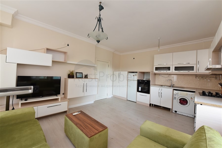 موقع مميز - شقة غرفة وصالة مفروشة - بسعر منافس -في مركز مدينة الانيا 