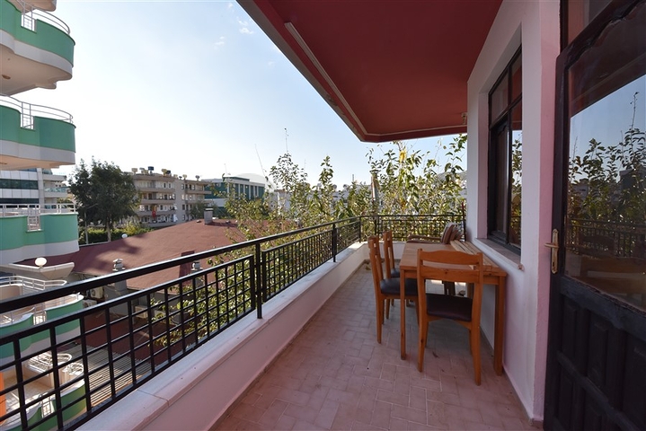 موقع مميز - شقة غرفة وصالة مفروشة - بسعر منافس -في مركز مدينة الانيا 