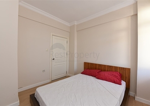 موقع مميز - شقة غرفة وصالة مفروشة - بسعر منافس -في مركز مدينة الانيا 