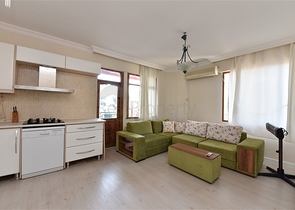 موقع مميز - شقة غرفة وصالة مفروشة - بسعر منافس -في مركز مدينة الانيا 