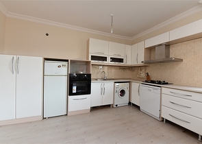 موقع مميز - شقة غرفة وصالة مفروشة - بسعر منافس -في مركز مدينة الانيا 