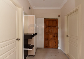 موقع مميز - شقة غرفة وصالة مفروشة - بسعر منافس -في مركز مدينة الانيا 