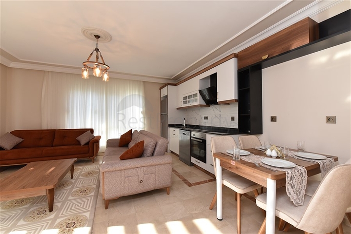 شقة غرفة وصالة -مفروشة -قريب من البحر والخدمات -في منطقة اوبا / الانيا 