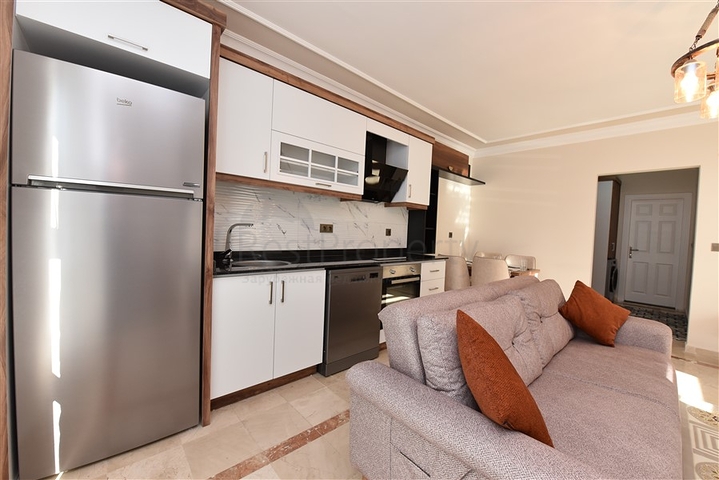 شقة غرفة وصالة -مفروشة -قريب من البحر والخدمات -في منطقة اوبا / الانيا 