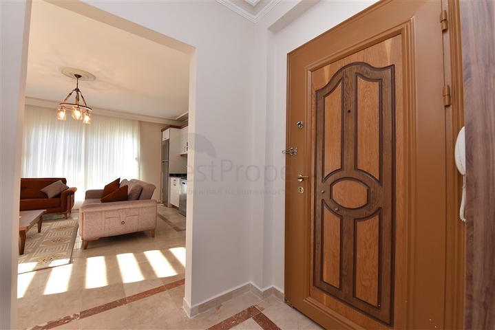 شقة غرفة وصالة -مفروشة -قريب من البحر والخدمات -في منطقة اوبا / الانيا 