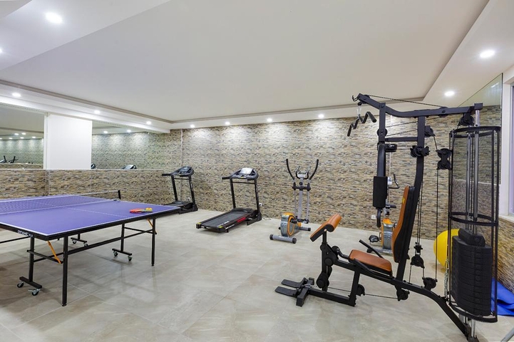 طابق مرتفع - مجمع حديث - شقة 2 غرفة وصالة -مفروشة - في مهموتلار / الانيا 