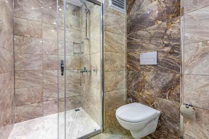 طابق مرتفع - مجمع حديث - شقة 2 غرفة وصالة -مفروشة - في مهموتلار / الانيا 