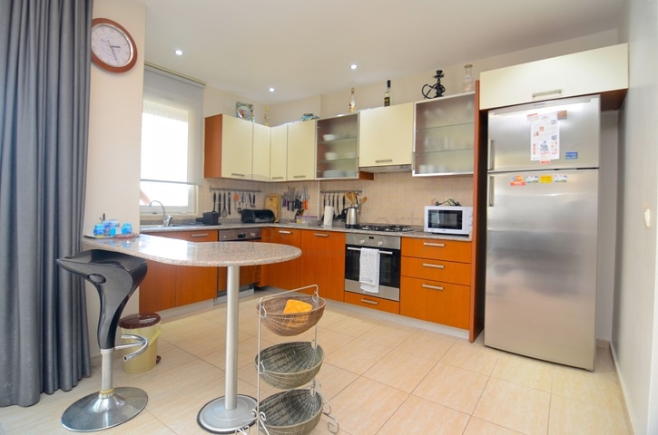 اطلالة ساحرة على النهر - مجمع عائلي - شقة 2 غرفة وصالة - في توسمور / الانيا 