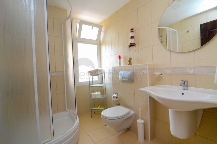 اطلالة ساحرة على النهر - مجمع عائلي - شقة 2 غرفة وصالة - في توسمور / الانيا 