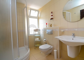 اطلالة ساحرة على النهر - مجمع عائلي - شقة 2 غرفة وصالة - في توسمور / الانيا 