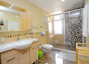 اطلالة ساحرة على النهر - مجمع عائلي - شقة 2 غرفة وصالة - في توسمور / الانيا 