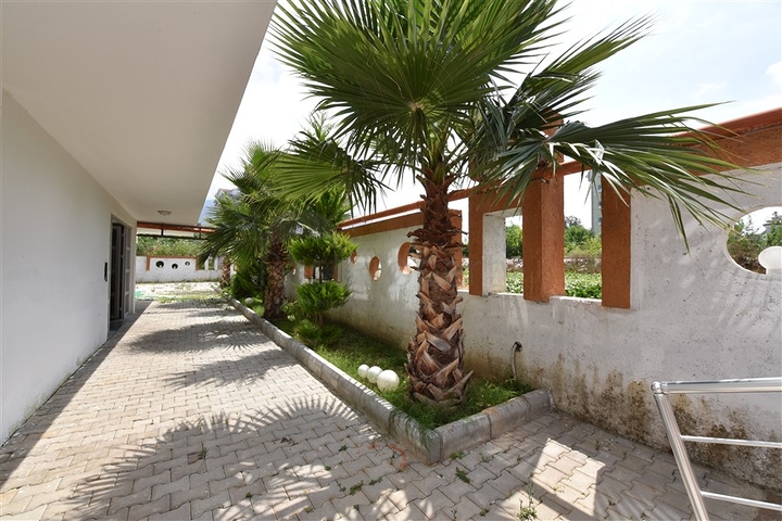 شقة 1+1 - مفروشة - ضمن مجمع قريب من البحر - في كاستل / الانيا 