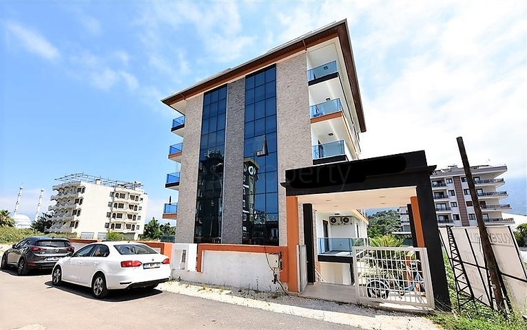 شقة 1+1 - مفروشة - ضمن مجمع قريب من البحر - في كاستل / الانيا 